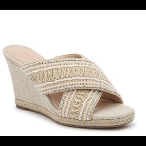 WEDGE SANDAL